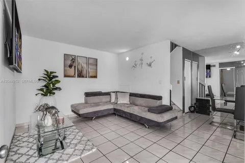 $290,000 | 8186 Northwest 98th Terrace, Unit 132, Hialeah Gardens, FL 33016