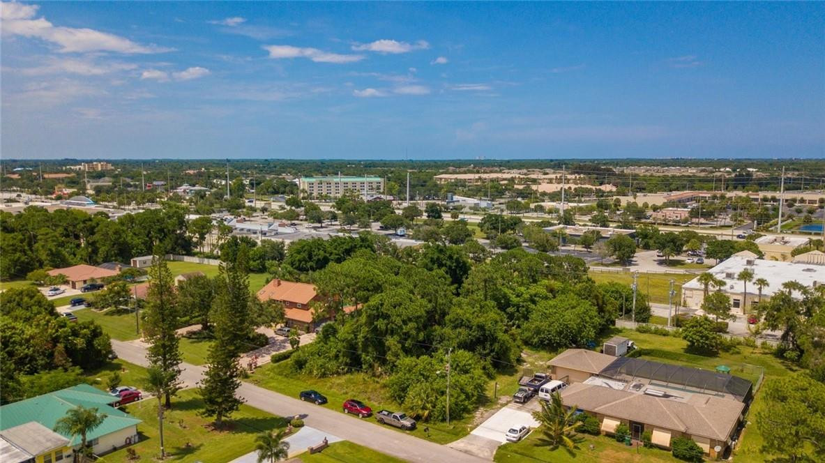 2201 Southeast Flanders Road Port St. Lucie, FL 34952 - Photo 9 of 15 Photo 9