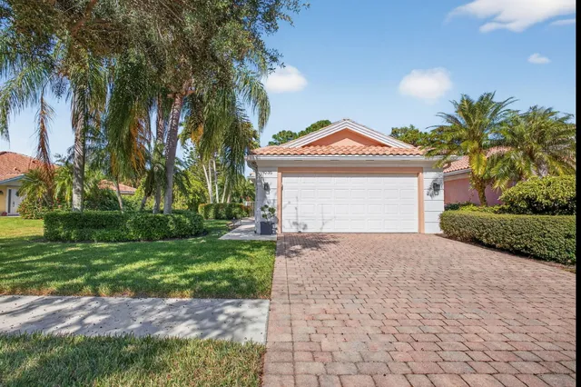 $525,000 | 1035 Southwest Tamarrow Place, Stuart, FL 34997