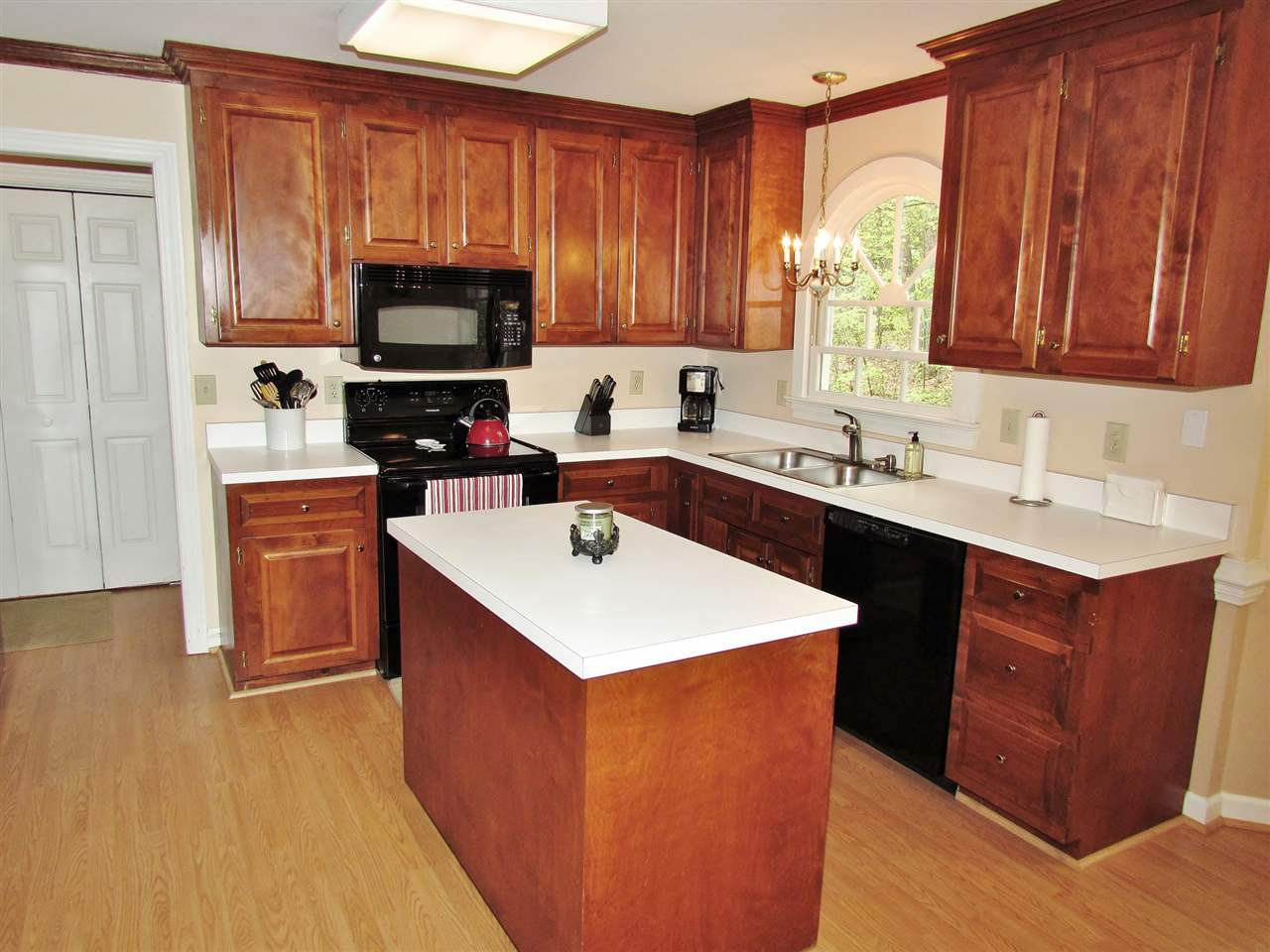 4628 Gramercy Court Raleigh, NC 27609 - Photo 8 of 25 Photo 8