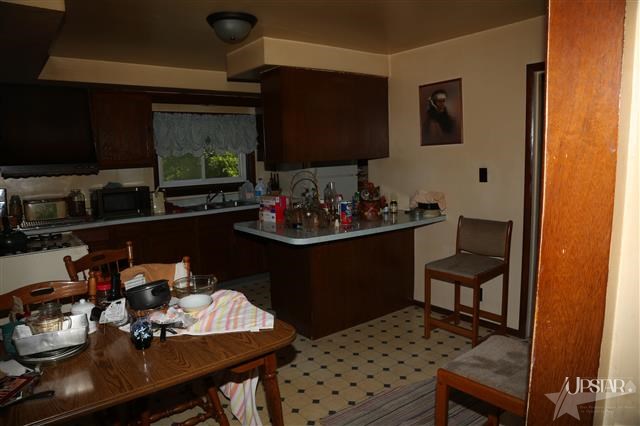 2588 East Markle Road Huntington, IN 46750 - Photo 3 of 5 Gallery Image 3