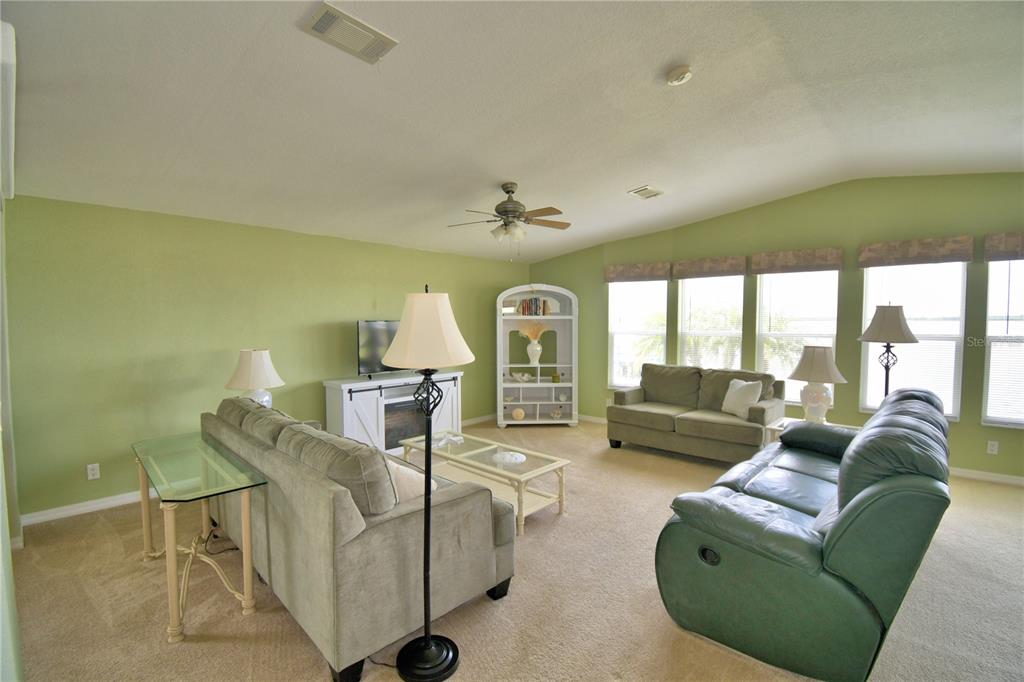 492 Lakeside Ranch Circle Winter Haven, FL 33881 - Photo 3 of 56