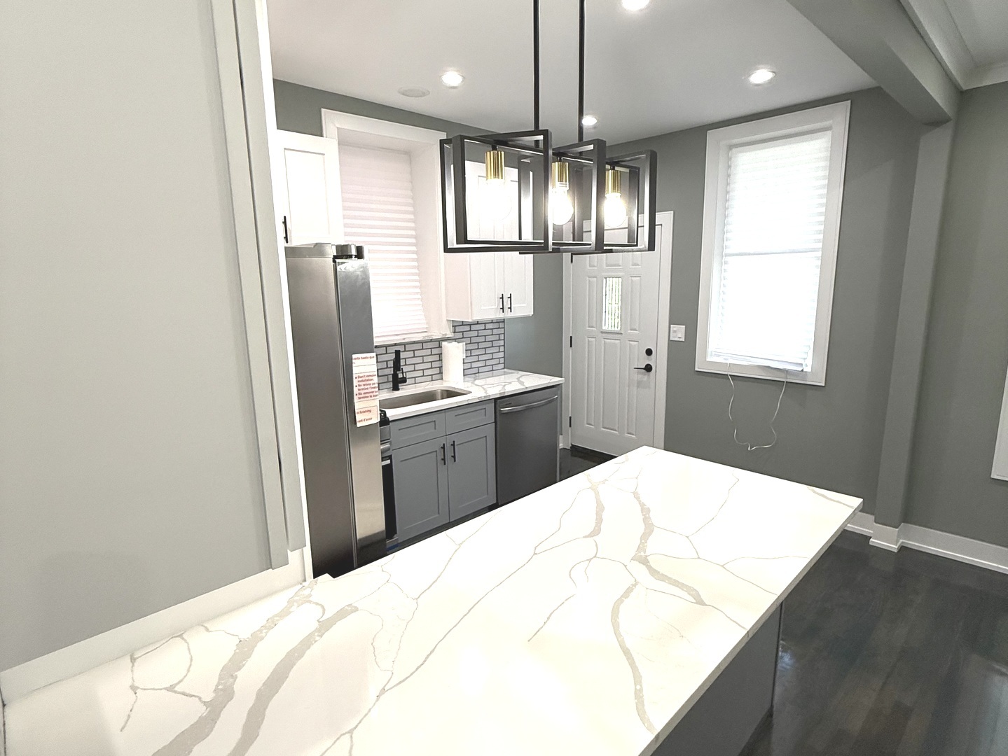 7042 South Eberhart Avenue Chicago, IL 60637 - Photo 11 of 43