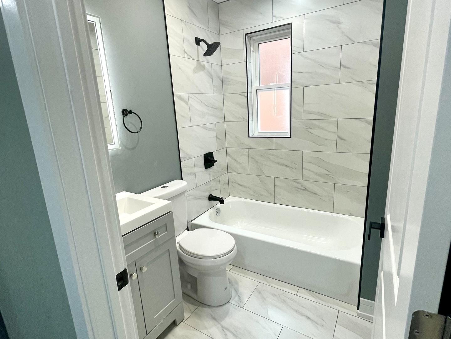 7042 South Eberhart Avenue Chicago, IL 60637 - Photo 13 of 43