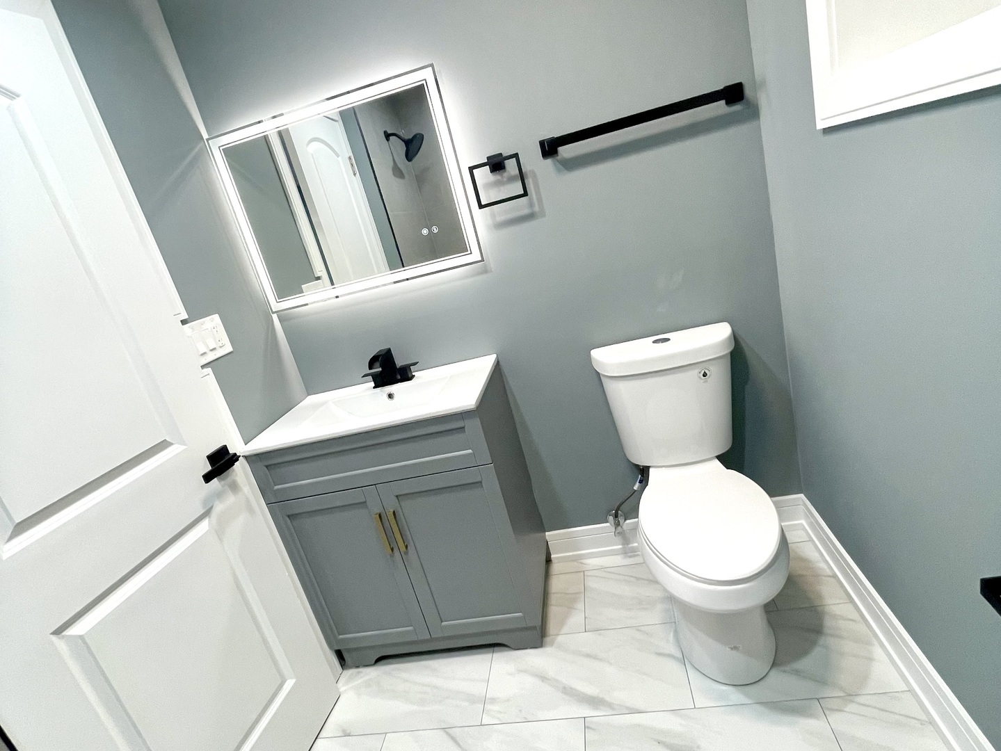 7042 South Eberhart Avenue Chicago, IL 60637 - Photo 17 of 43