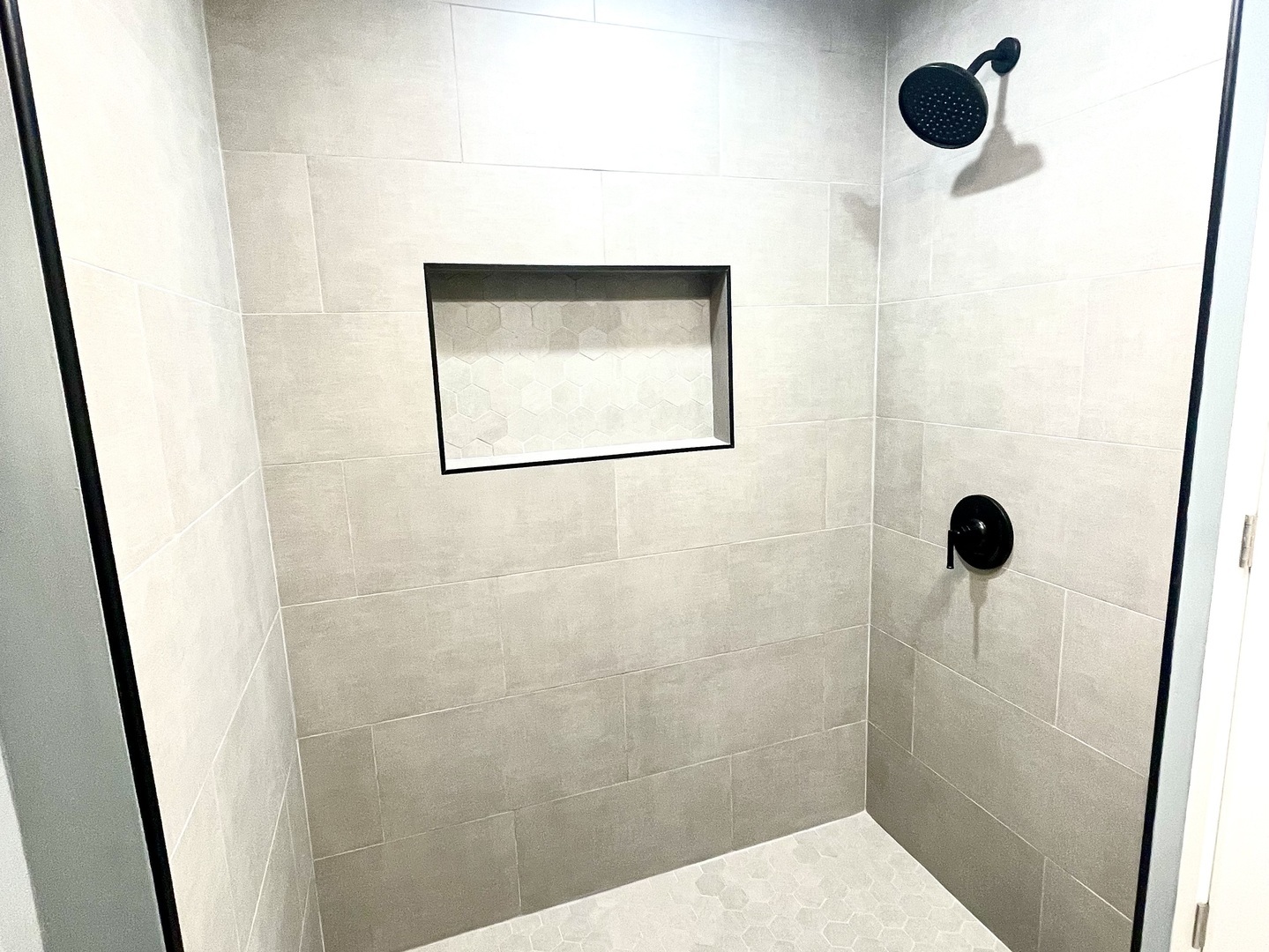 7042 South Eberhart Avenue Chicago, IL 60637 - Photo 18 of 43