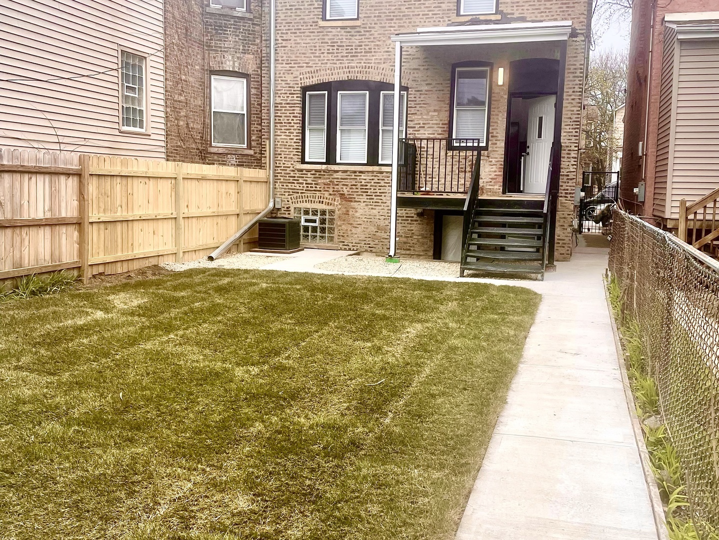 7042 South Eberhart Avenue Chicago, IL 60637 - Photo 30 of 43