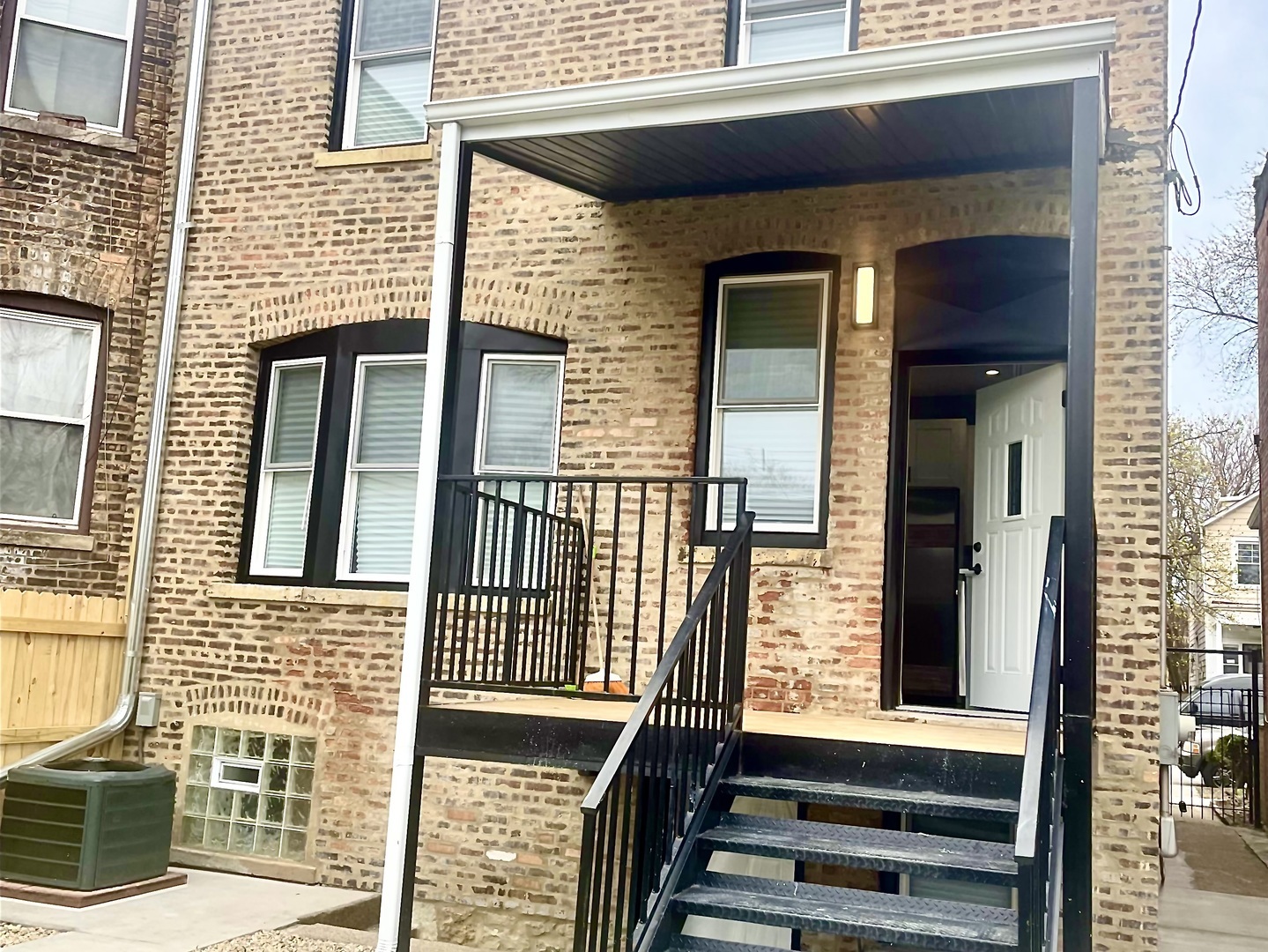 7042 South Eberhart Avenue Chicago, IL 60637 - Photo 32 of 43