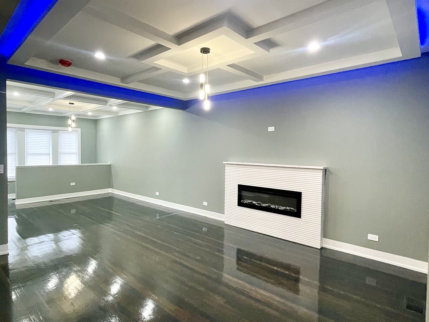 7042 South Eberhart Avenue Chicago, IL 60637 - Photo 5 of 43