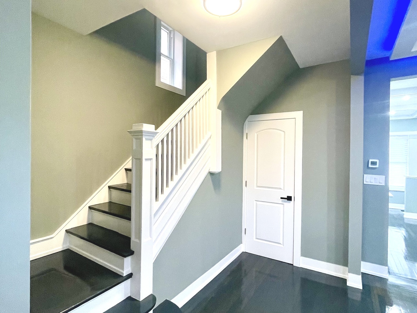 7042 South Eberhart Avenue Chicago, IL 60637 - Photo 6 of 43