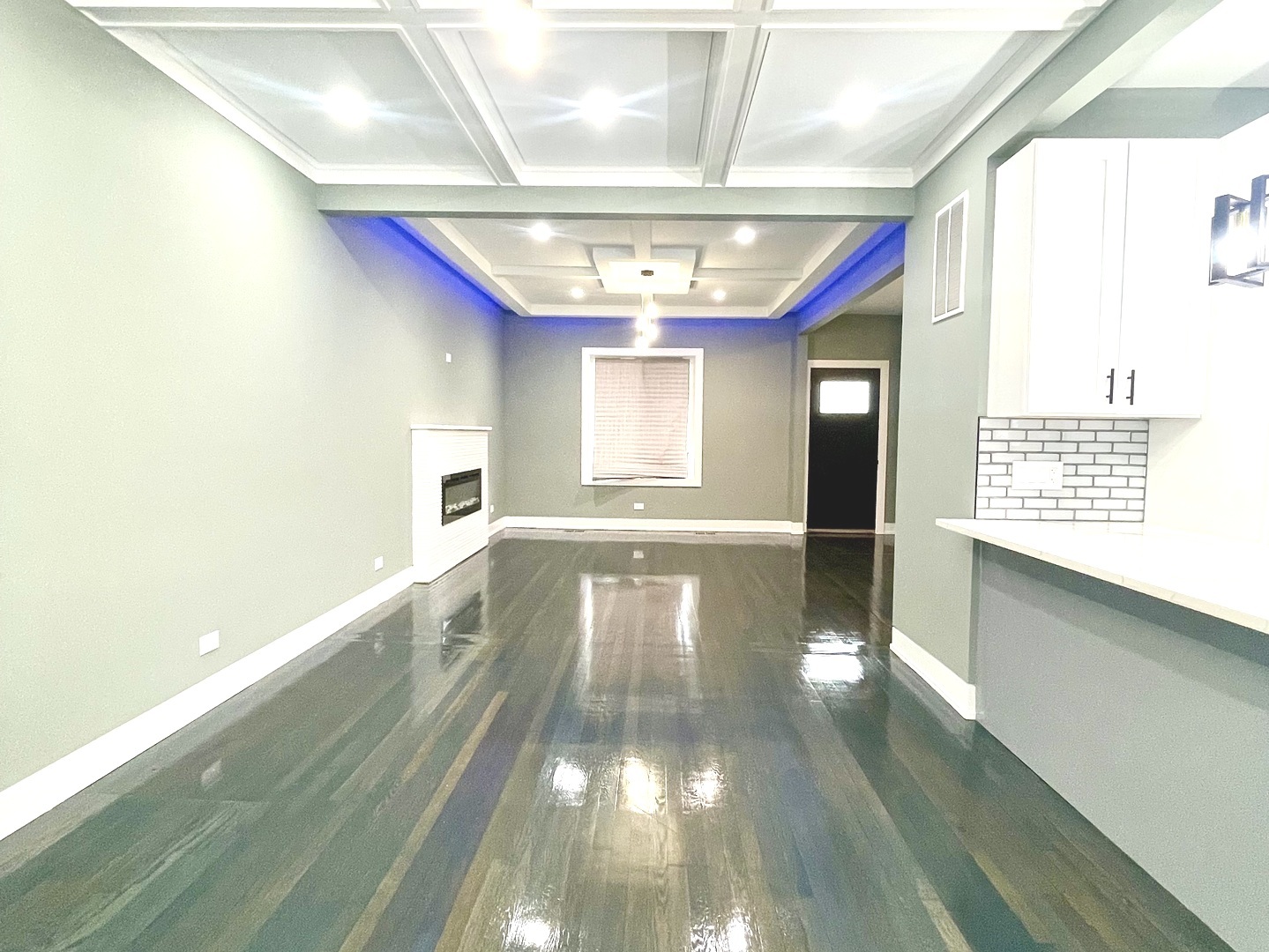 7042 South Eberhart Avenue Chicago, IL 60637 - Photo 7 of 43