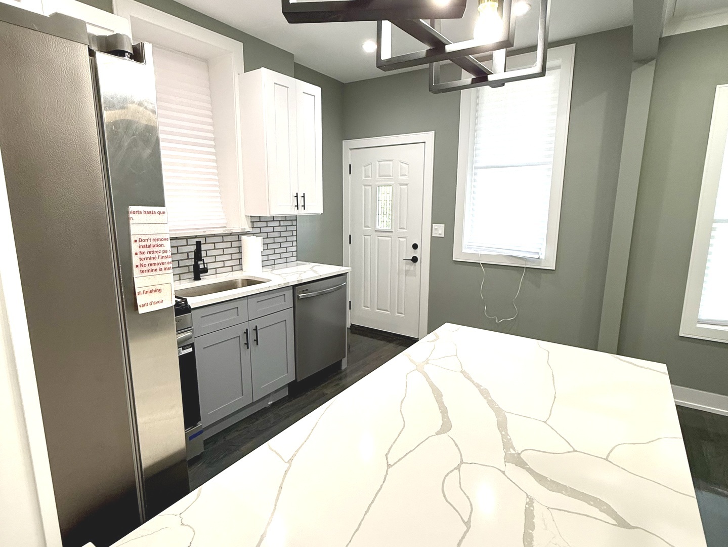 7042 South Eberhart Avenue Chicago, IL 60637 - Photo 10 of 43