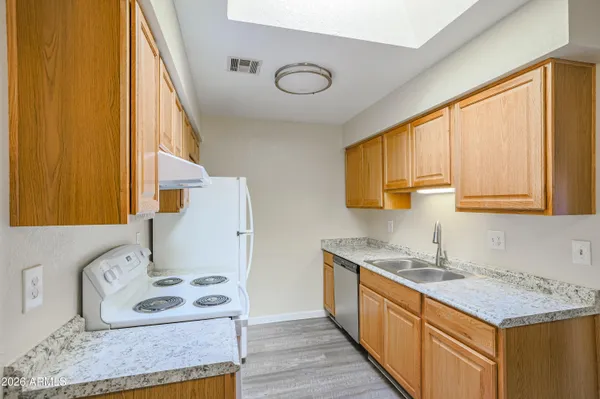 $1,545 | 501 West Hononegh Drive, Unit 6, Phoenix, AZ 85027
