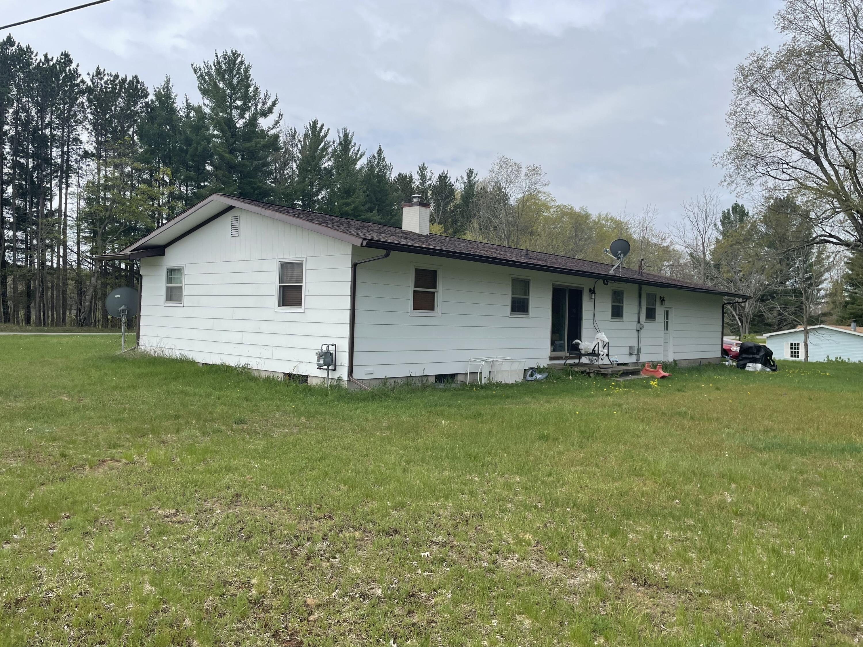 5737 34 Road Cadillac, MI 49601 - Photo 32 of 42 IMG_6339