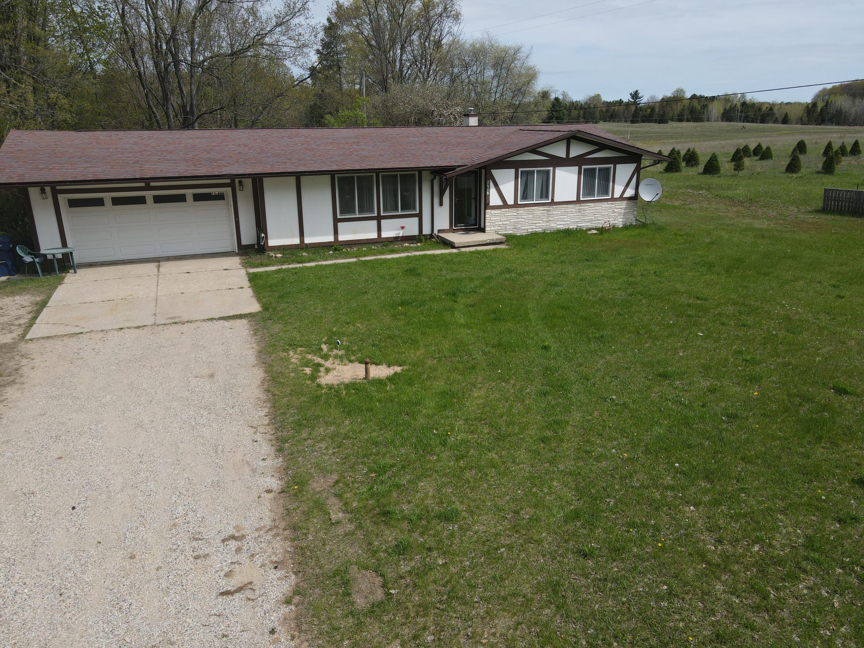 5737 34 Road Cadillac, MI 49601 - Photo 35 of 42 DJI_0473