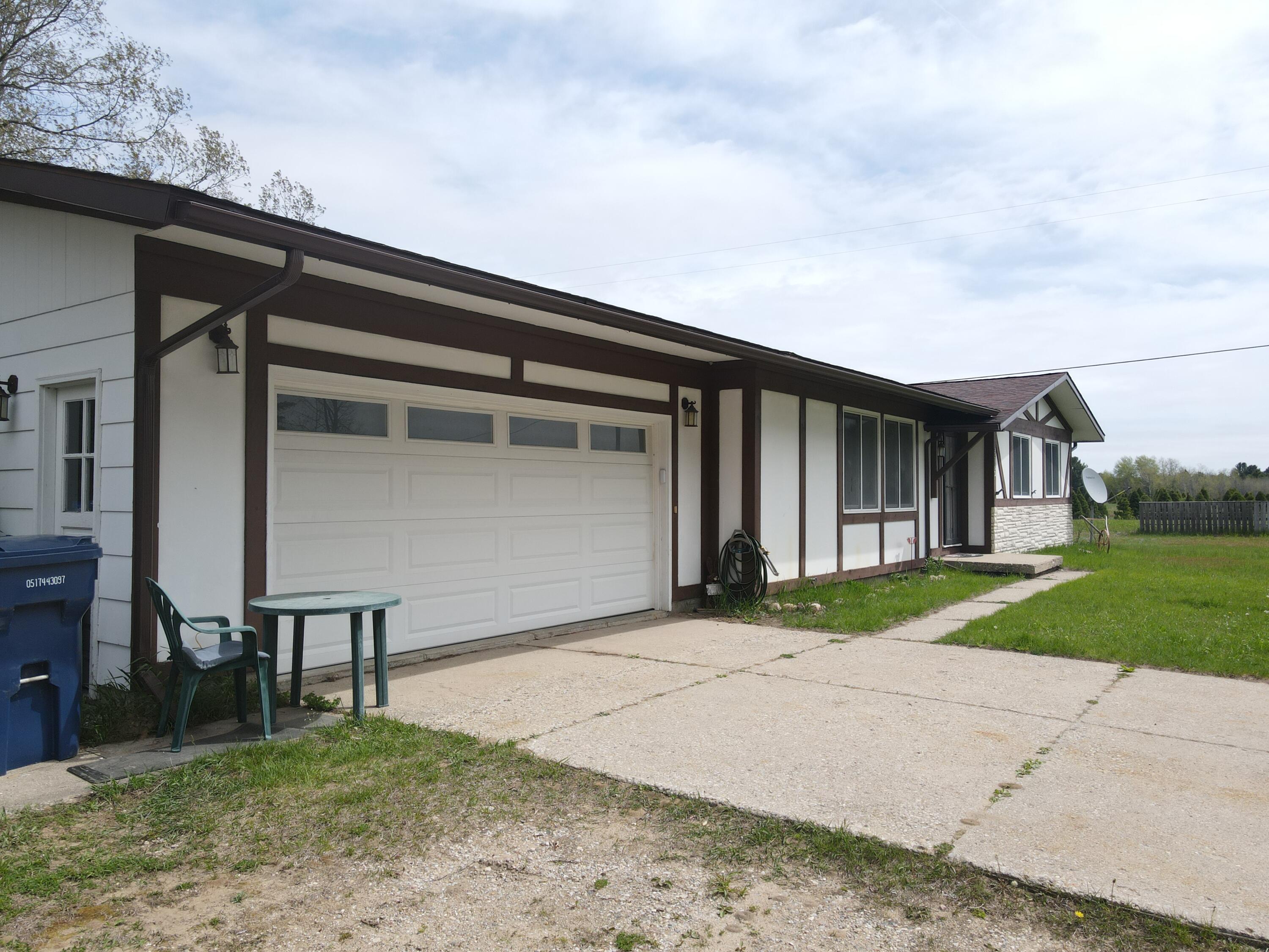 5737 34 Road Cadillac, MI 49601 - Photo 5 of 42 DJI_0491