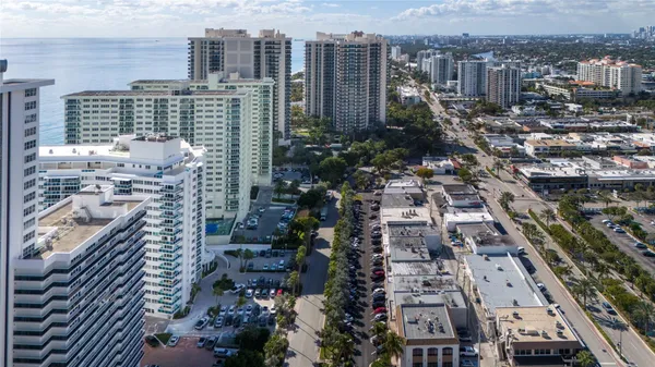 $32 | 3425 Galt Ocean Drive, Unit 100, Fort Lauderdale, FL 33308
