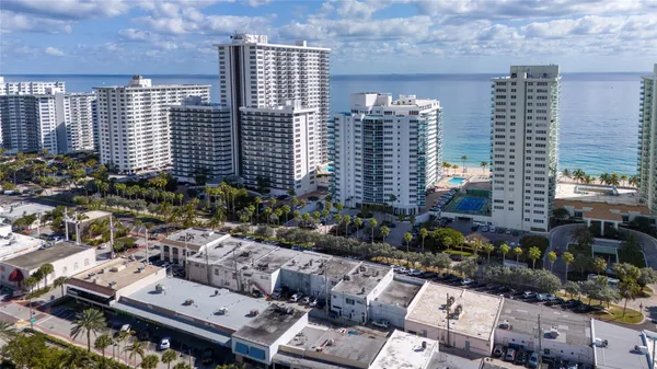 $32 | 3425 Galt Ocean Drive, Unit 100, Fort Lauderdale, FL 33308