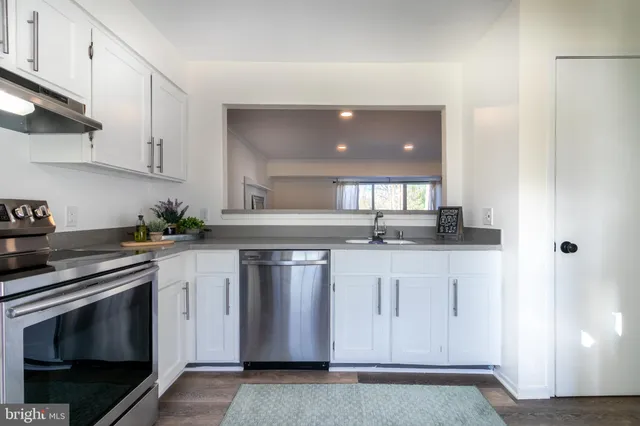 $375,000 | 17411 Pipers Way, Unit 7, Olney, MD 20832