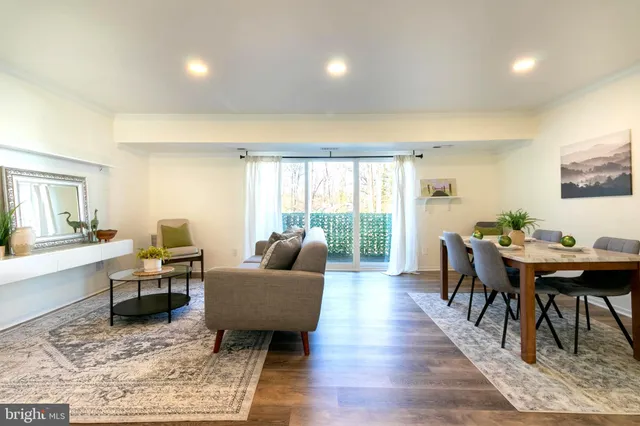 $375,000 | 17411 Pipers Way, Unit 7, Olney, MD 20832