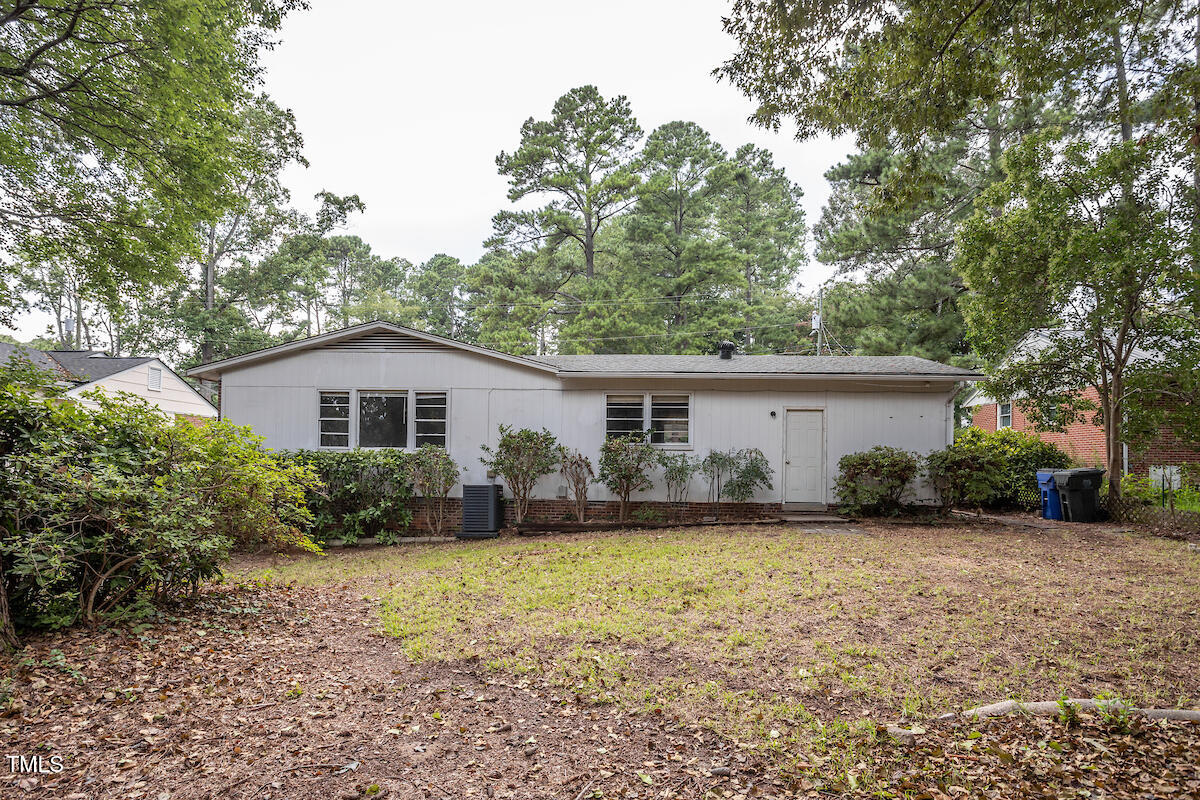 4912 Auburn Road Raleigh, NC 27609 - Photo 18 of 23 front view of a house with a yard