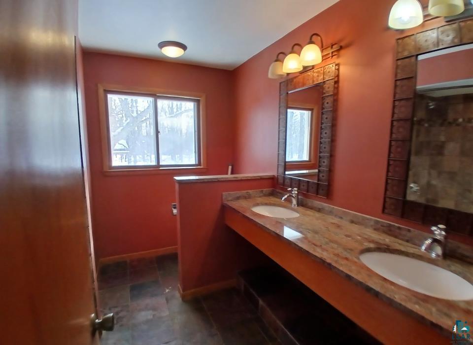 204 Wadena Street Duluth, MN 55803 - Photo 21 of 32