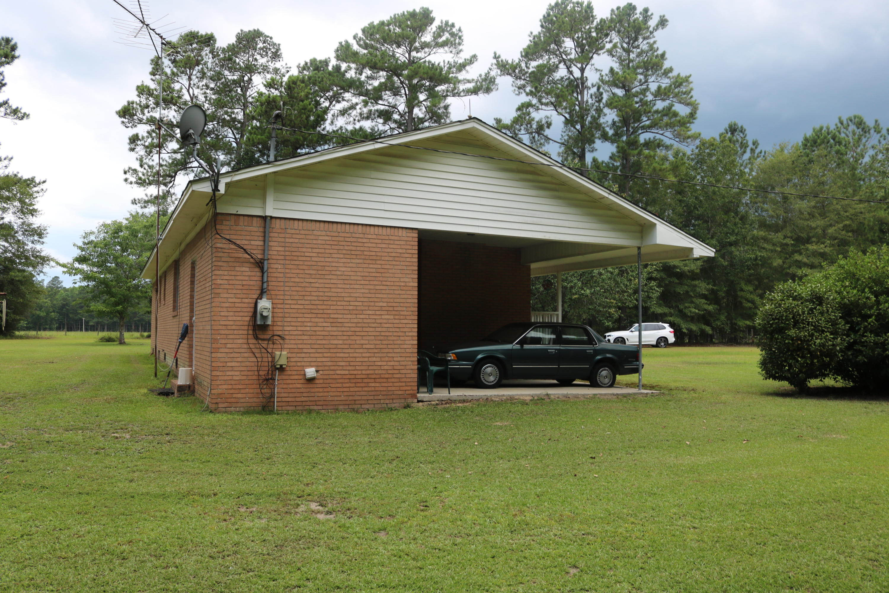 3417 Beulah Road Smoaks, SC 29481 - Photo 5 of 32 IMG_8566