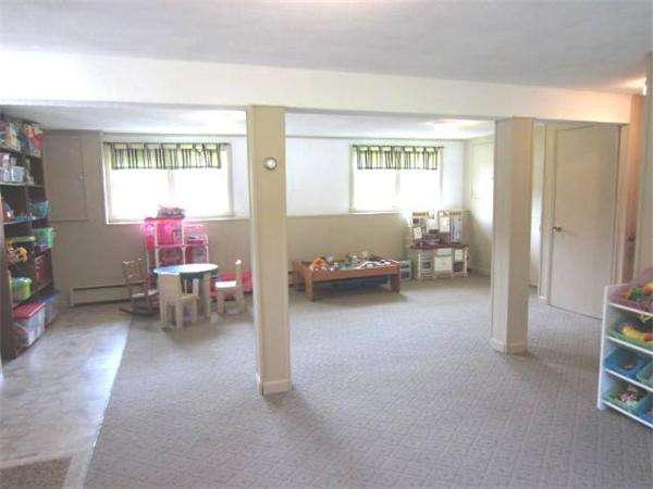 19 Mary Agnes Road Framingham, MA 01701 - Photo 12 of 17