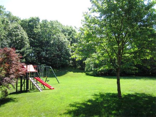 19 Mary Agnes Road Framingham, MA 01701 - Photo 14 of 17