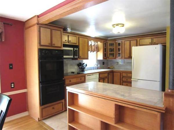 19 Mary Agnes Road Framingham, MA 01701 - Photo 5 of 17