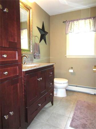 19 Mary Agnes Road Framingham, MA 01701 - Photo 7 of 17