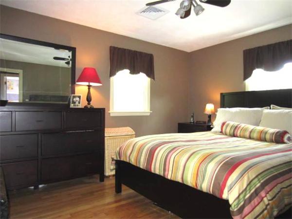 19 Mary Agnes Road Framingham, MA 01701 - Photo 8 of 17