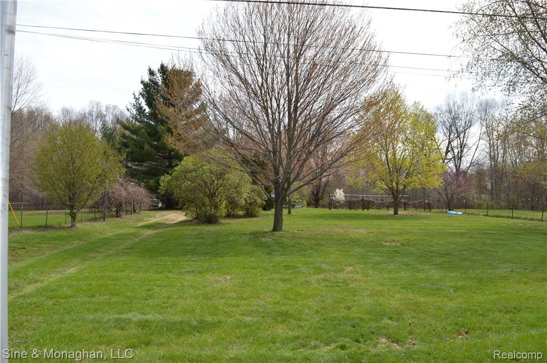 9443 Nook Road Algonac, MI 48001 - Photo 26 of 38 014.JPG