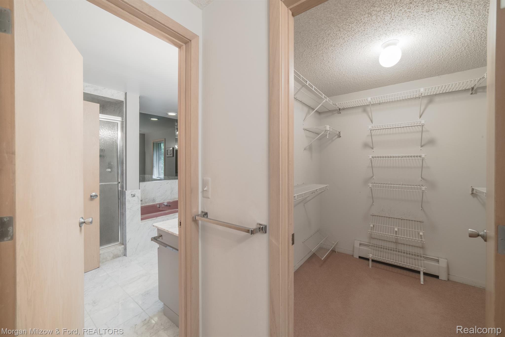 3810 Covert Road Waterford, MI 48328 - Photo 19 of 40 3810 Covert (22).jpg