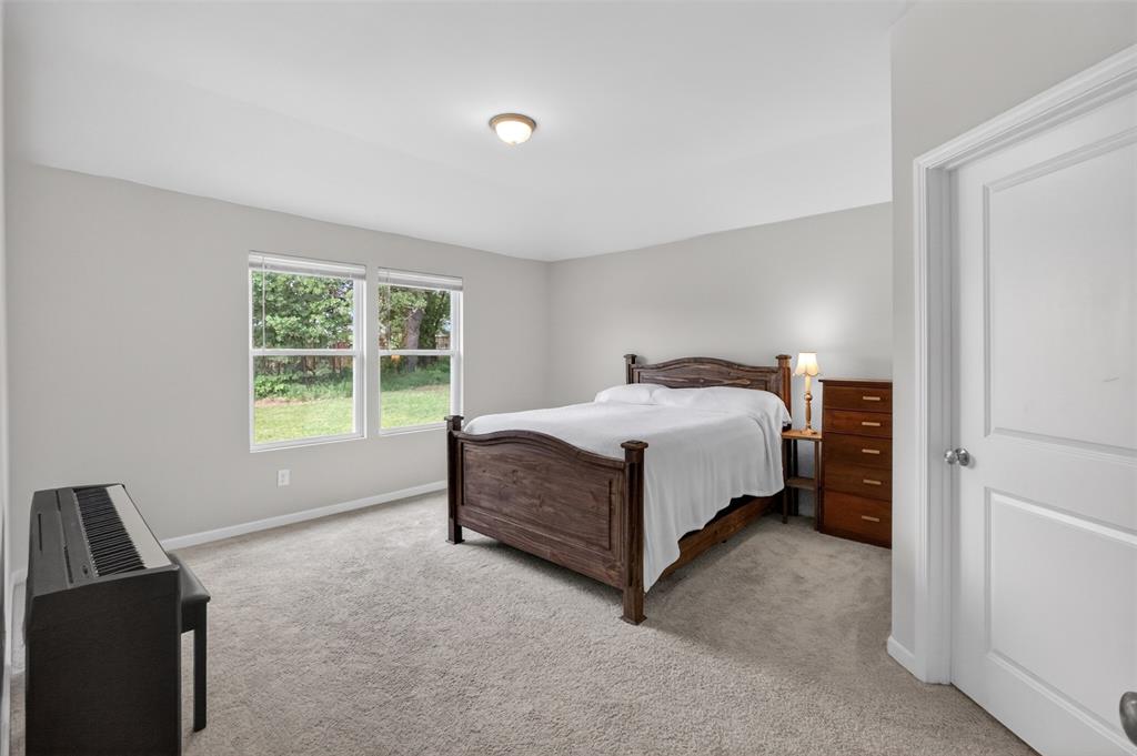 901 East 3rd Street Springtown, TX 76082 - Photo 25 of 38