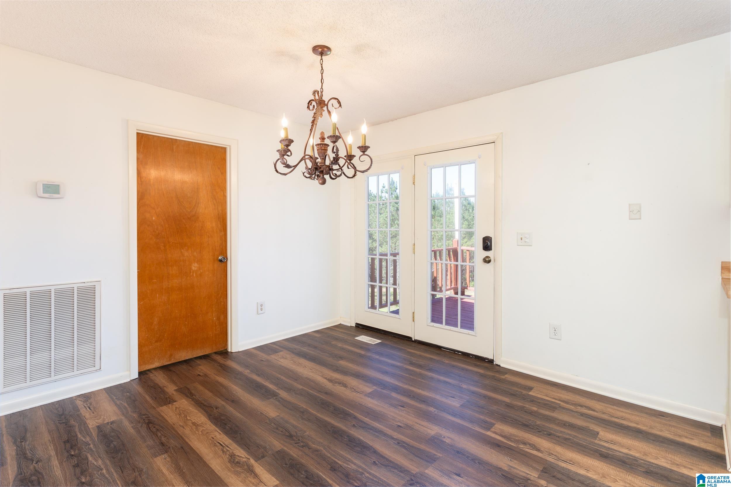 726 Arrowhead Lane Talladega, AL 35160 - Photo 6 of 34