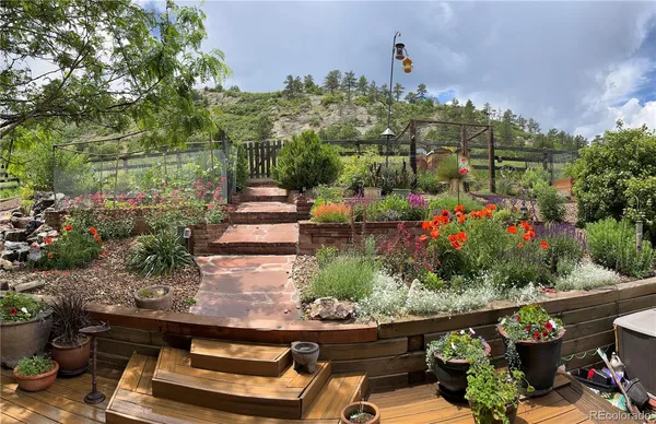 $899,000 | 7191 Red Mesa Drive, Littleton, CO 80125