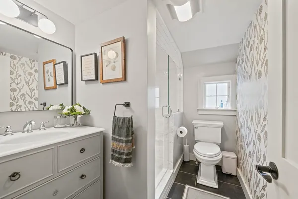 $965,000 | 605 Main Street, Hingham, MA 02043