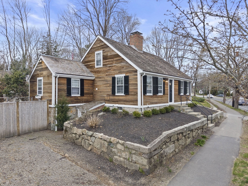 605 Main Street Hingham, MA 02043 - Photo 2 of 33