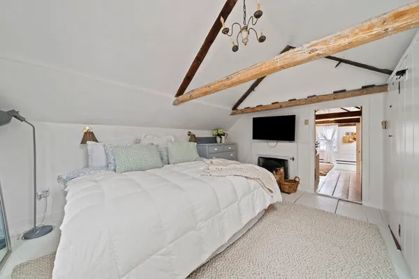 $965,000 | 605 Main Street, Hingham, MA 02043