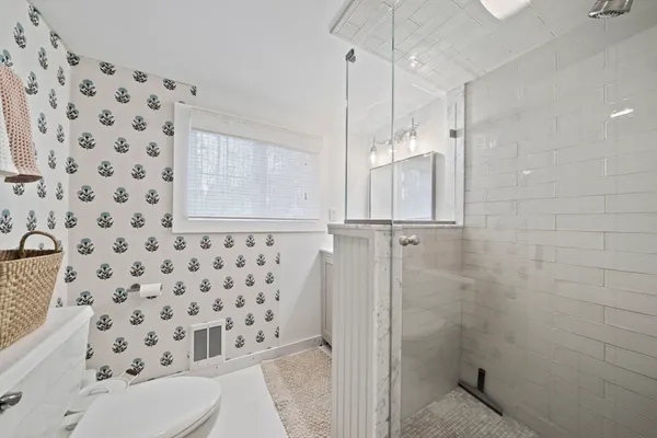 $965,000 | 605 Main Street, Hingham, MA 02043