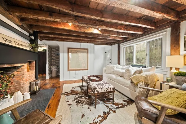 $965,000 | 605 Main Street, Hingham, MA 02043