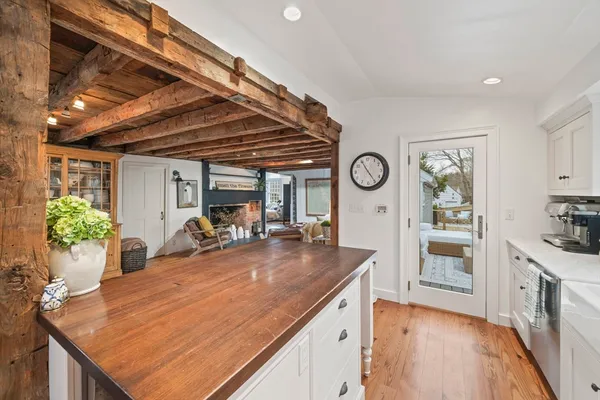 $965,000 | 605 Main Street, Hingham, MA 02043