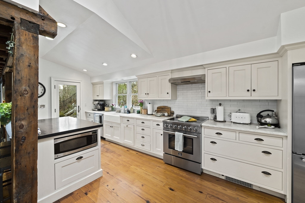 605 Main Street Hingham, MA 02043 - Photo 7 of 33
