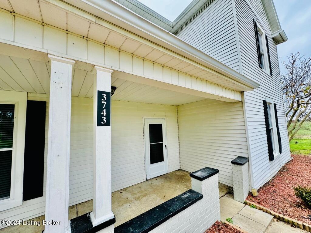3743 Lincoln Park Road Springfield, KY 40069 - Photo 18 of 22 020_Porch