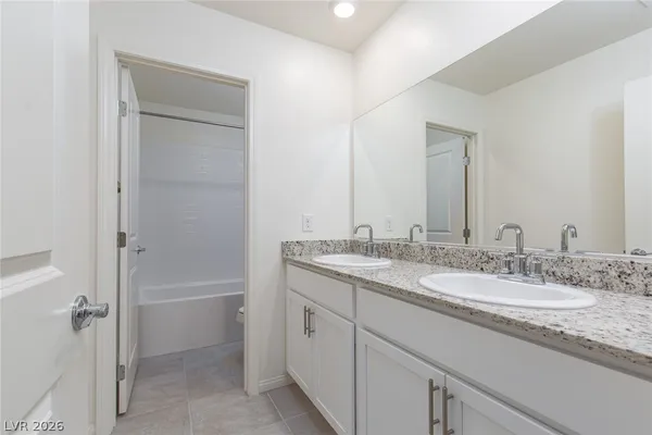 $2,950 | 4489 Ginger Hls Avenue, Las Vegas, NV 89141