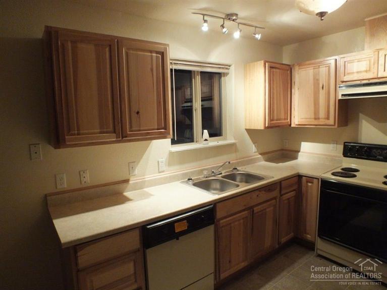 55727 Swan Road Bend, OR 97707 - Photo 3 of 13 Additional Photo