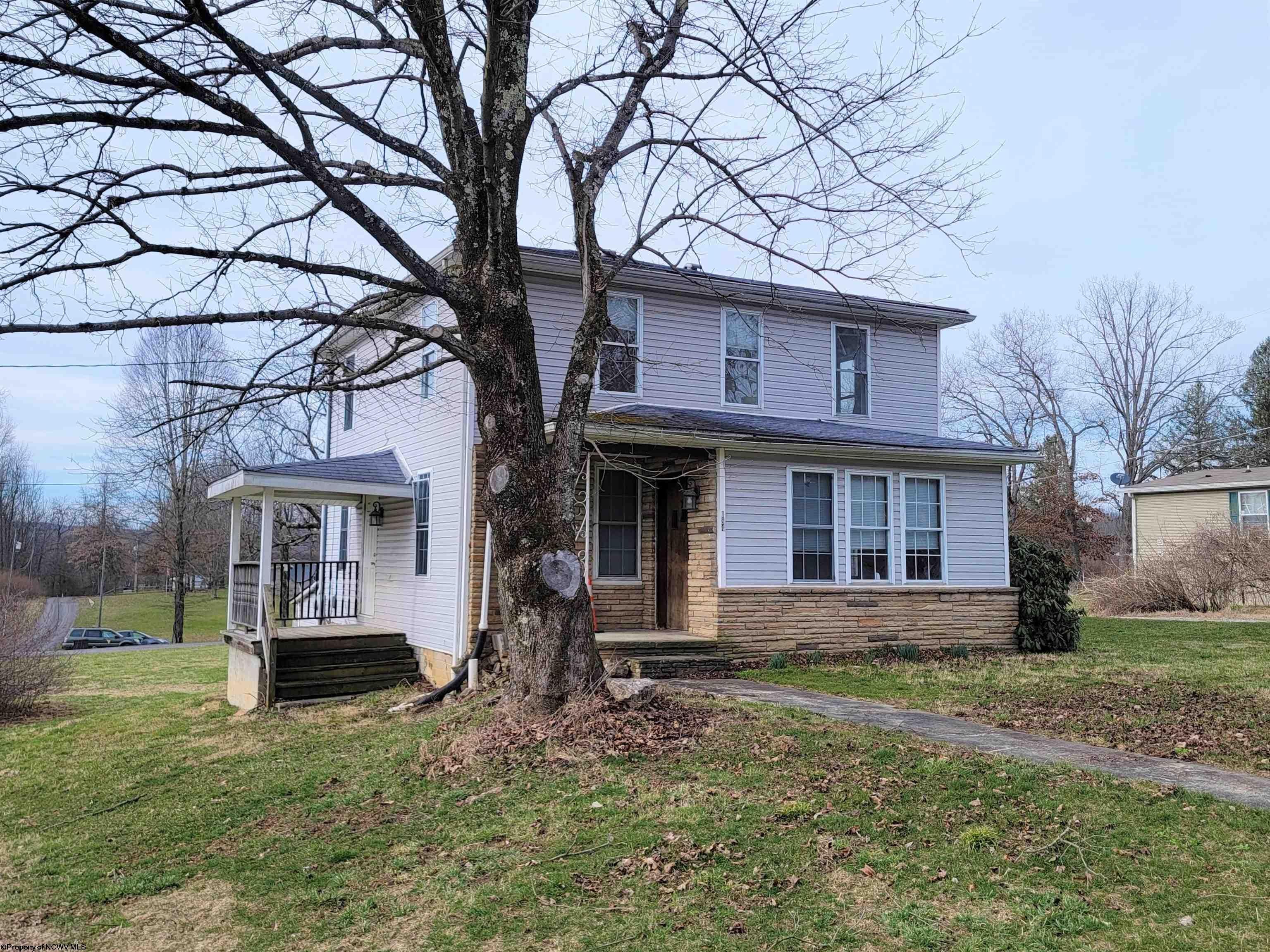 184 Long Alley Reedsville, WV 26547 - Photo 1 of 16 Gallery Image 1