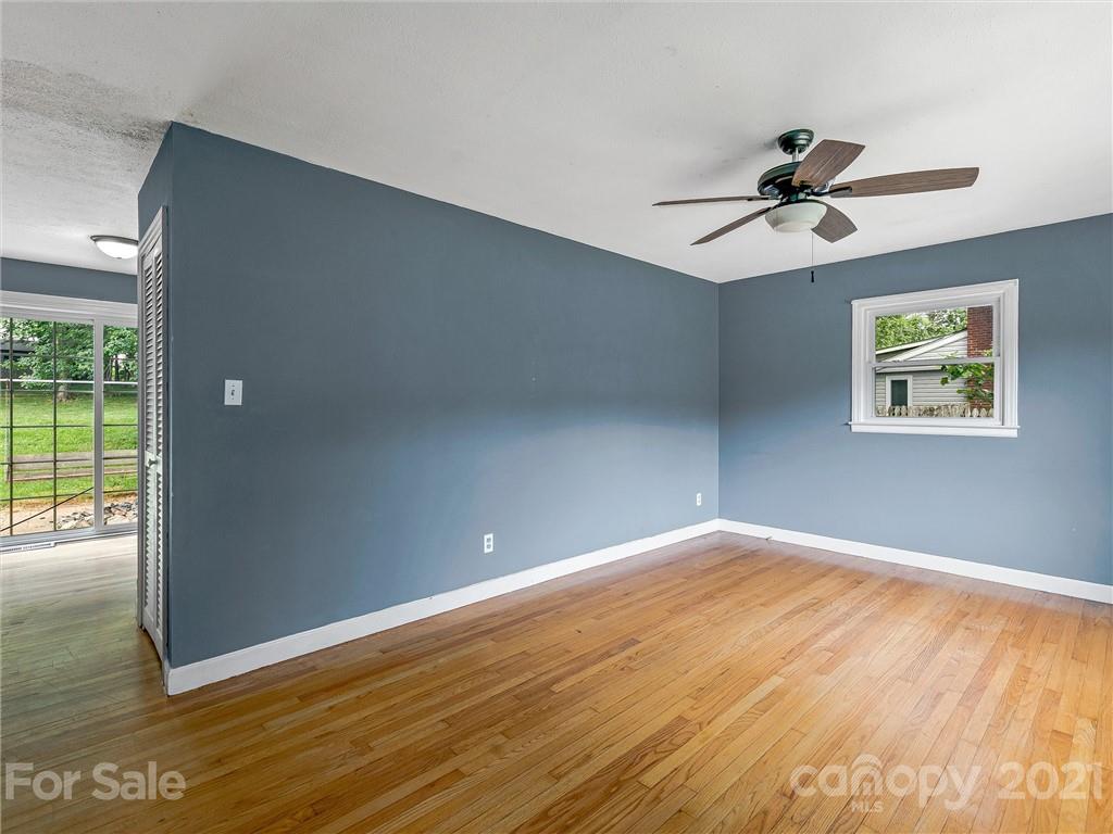 136 Homestead Road Candler, NC 28715 - Photo 13 of 30 Gallery Image 13