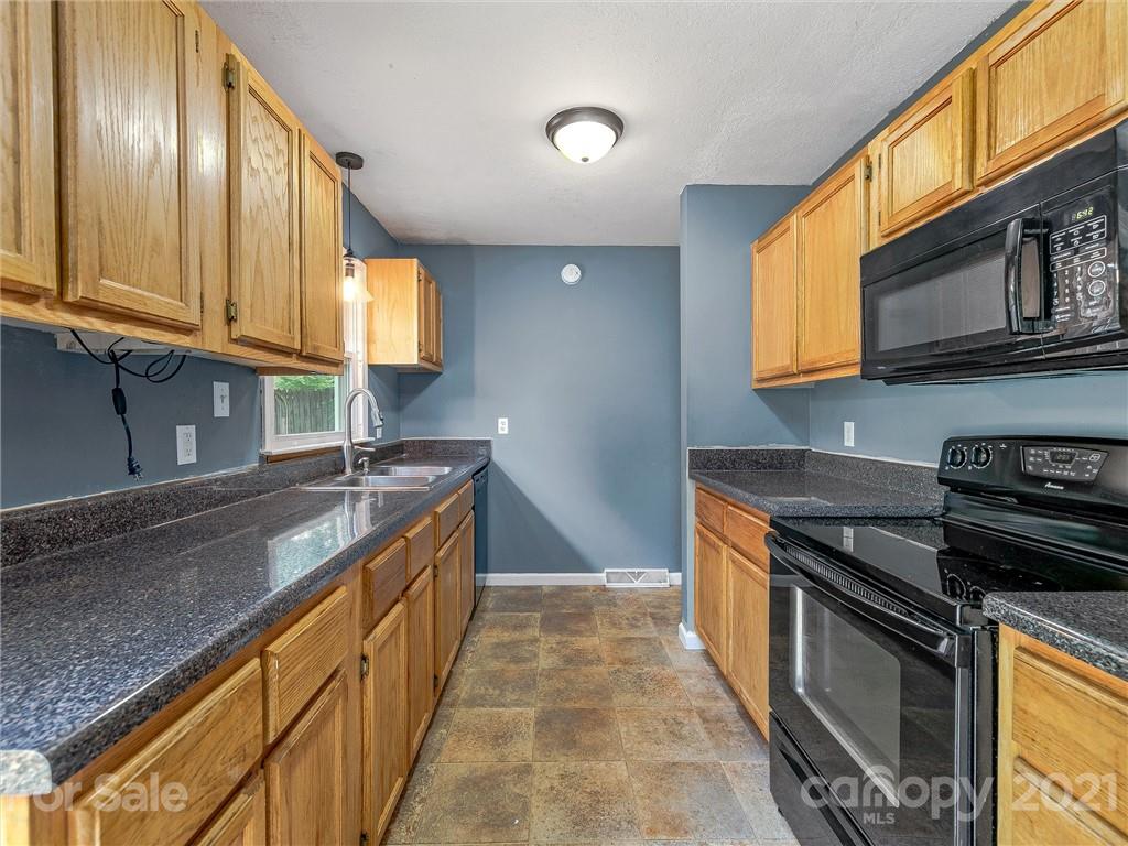 136 Homestead Road Candler, NC 28715 - Photo 15 of 30 Gallery Image 15